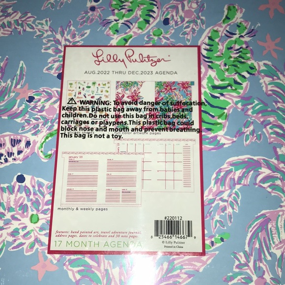 Jumbo Lilly Pulitzer Agenda 2023 NWT - Picture 3 of 4